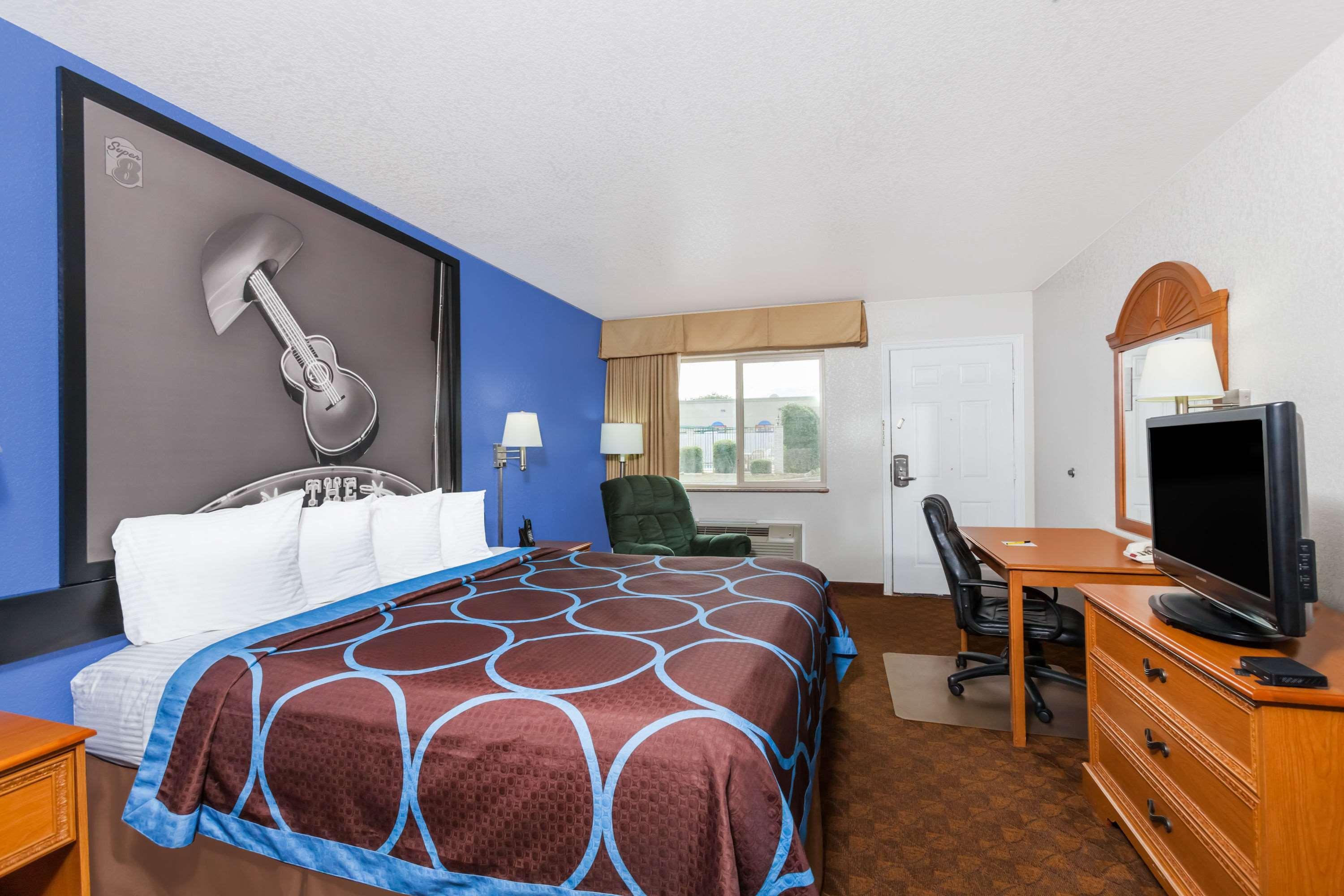 Super 8 By Wyndham Cleburne Motel Dış mekan fotoğraf