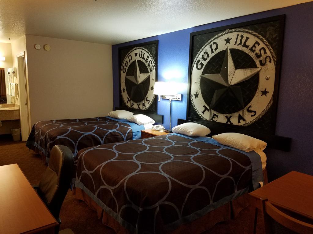 Super 8 By Wyndham Cleburne Motel Dış mekan fotoğraf