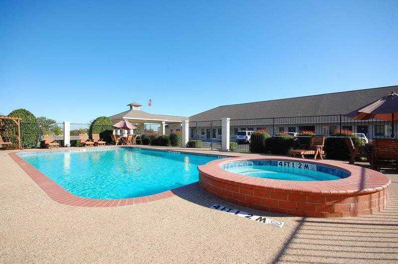Super 8 By Wyndham Cleburne Motel Dış mekan fotoğraf